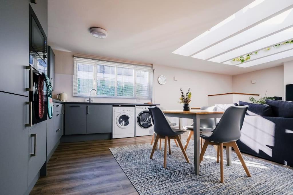 Light And Spacious Loft Apartment In Town Centre Southampton Ngoại thất bức ảnh